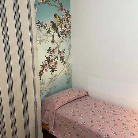 M&r Soft House